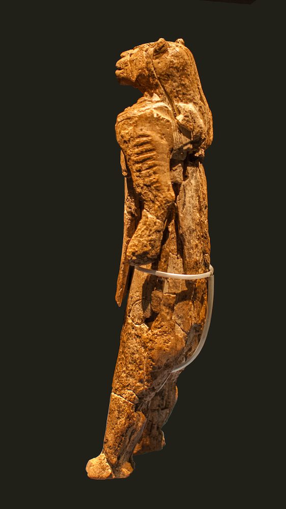 Prehistory: The birth of diplomacy and early 'technologies' 7 Prehistory